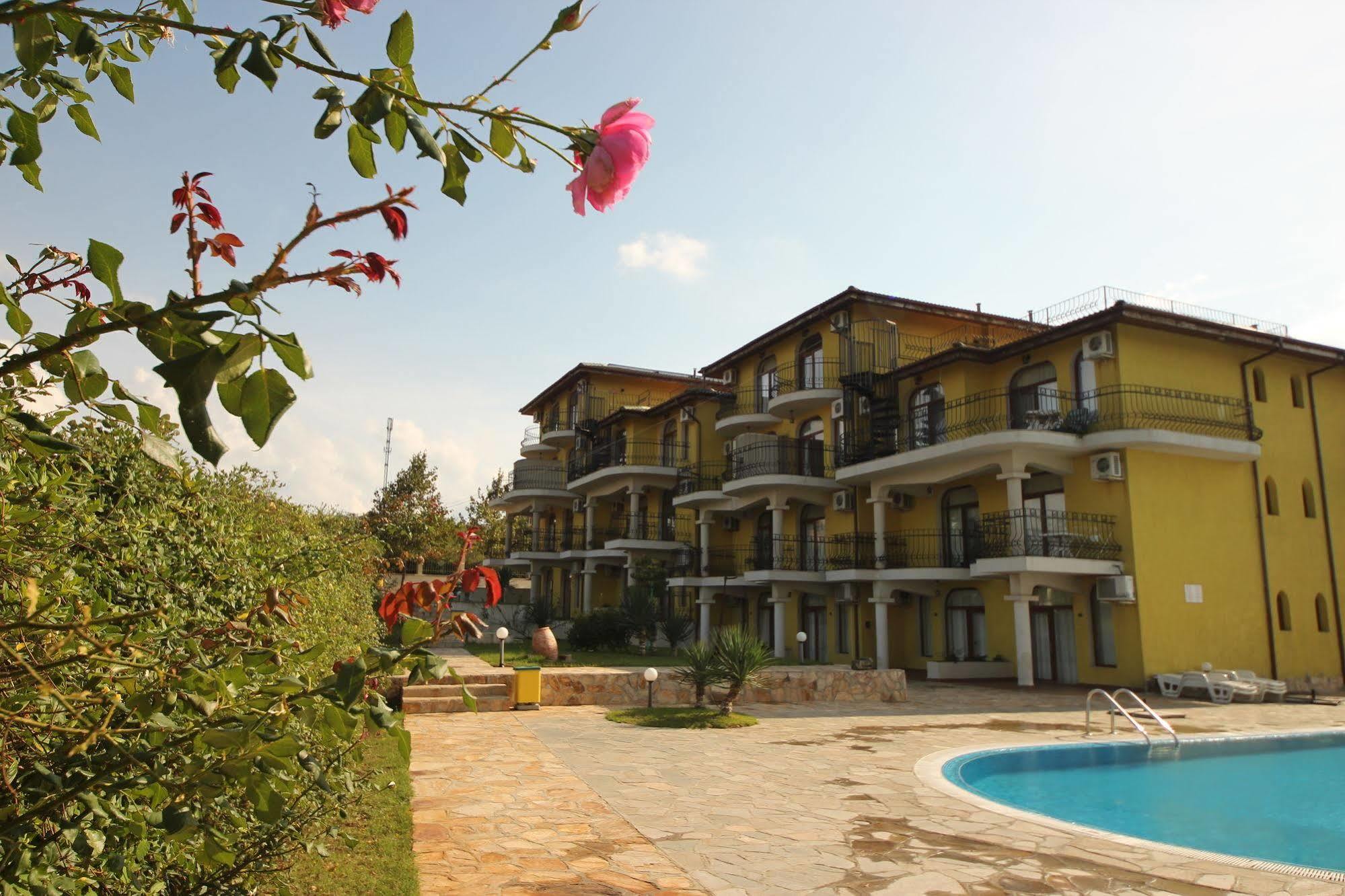 Menada Green Hills Apartments Süzebolu Dış mekan fotoğraf
